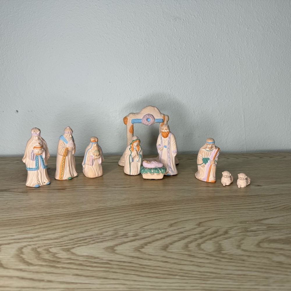 Holiday Time Southwest Themed Nativity Set Hand Painted Terracotta 10 Piece Set - Picture 7 of 13